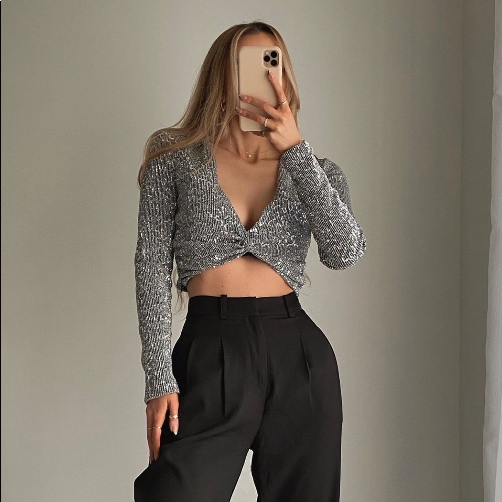 SEQUIN CROP TOP